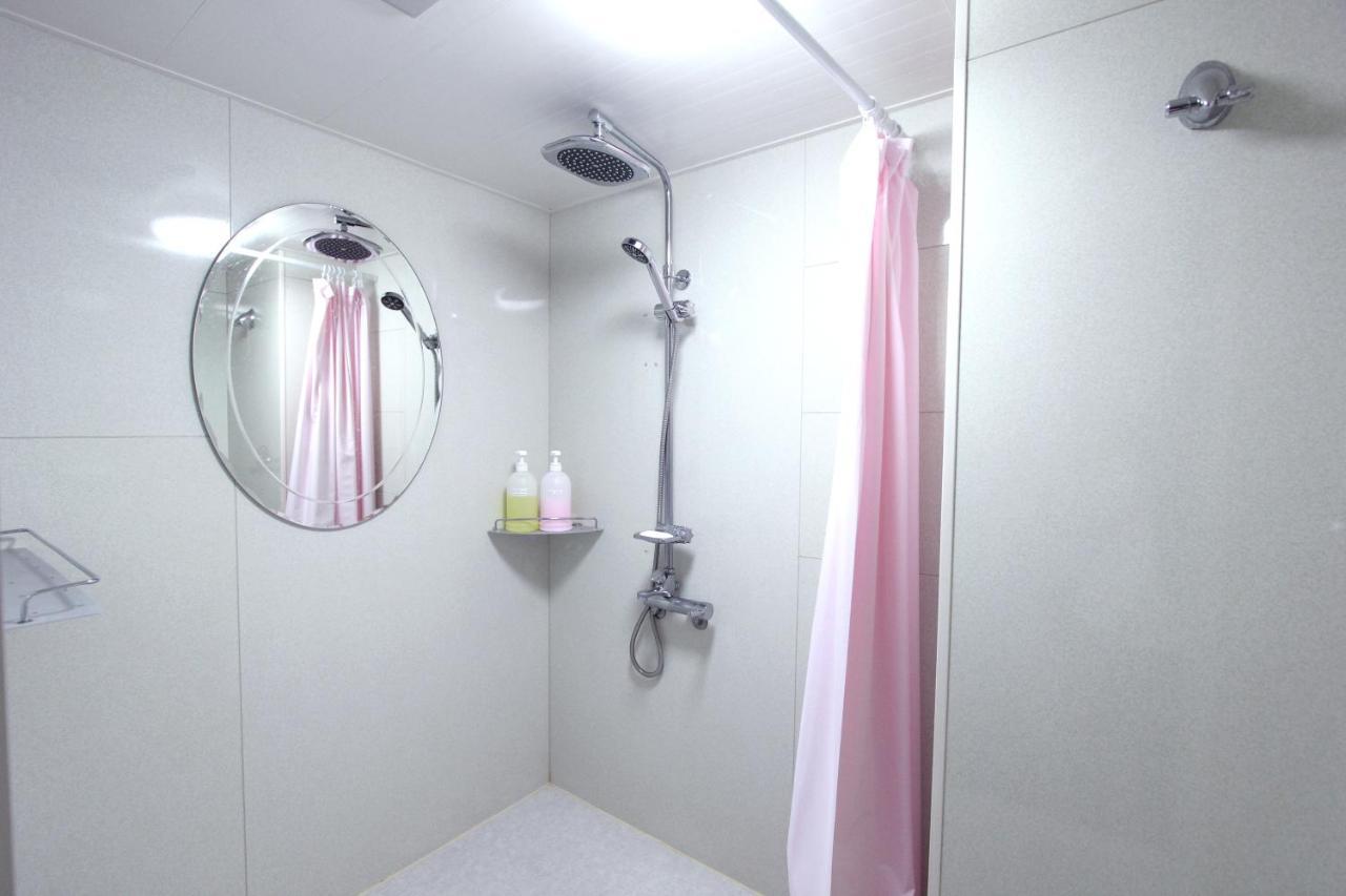 I Osaka House Hotel Bagian luar foto