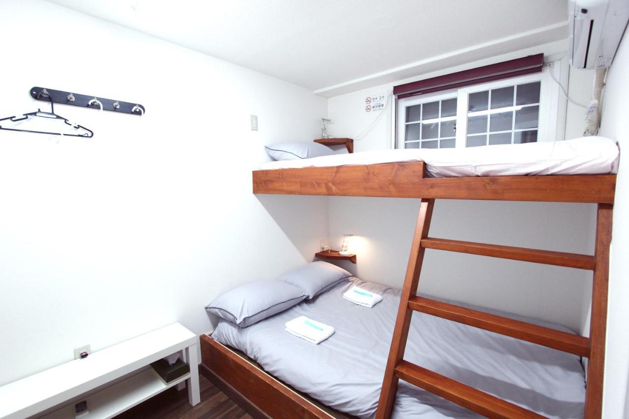 I Osaka House Hotel Bagian luar foto